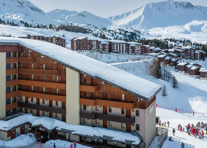 Pierre & Le Mont Soleil 3* 拉普拉涅